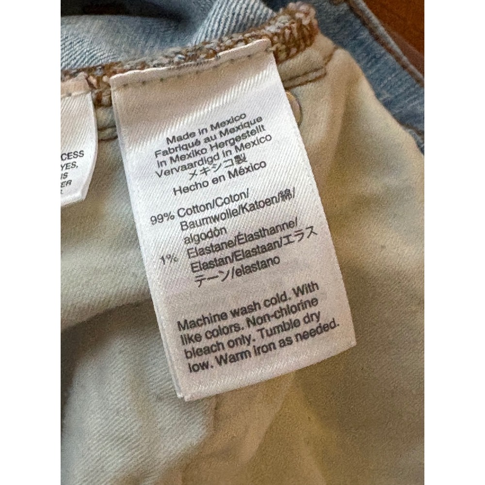 J.Crew Jeans High Rise Denim Shorts Light Wash Button Fly Frayed Hem Size 32 - Picture 6 of 6